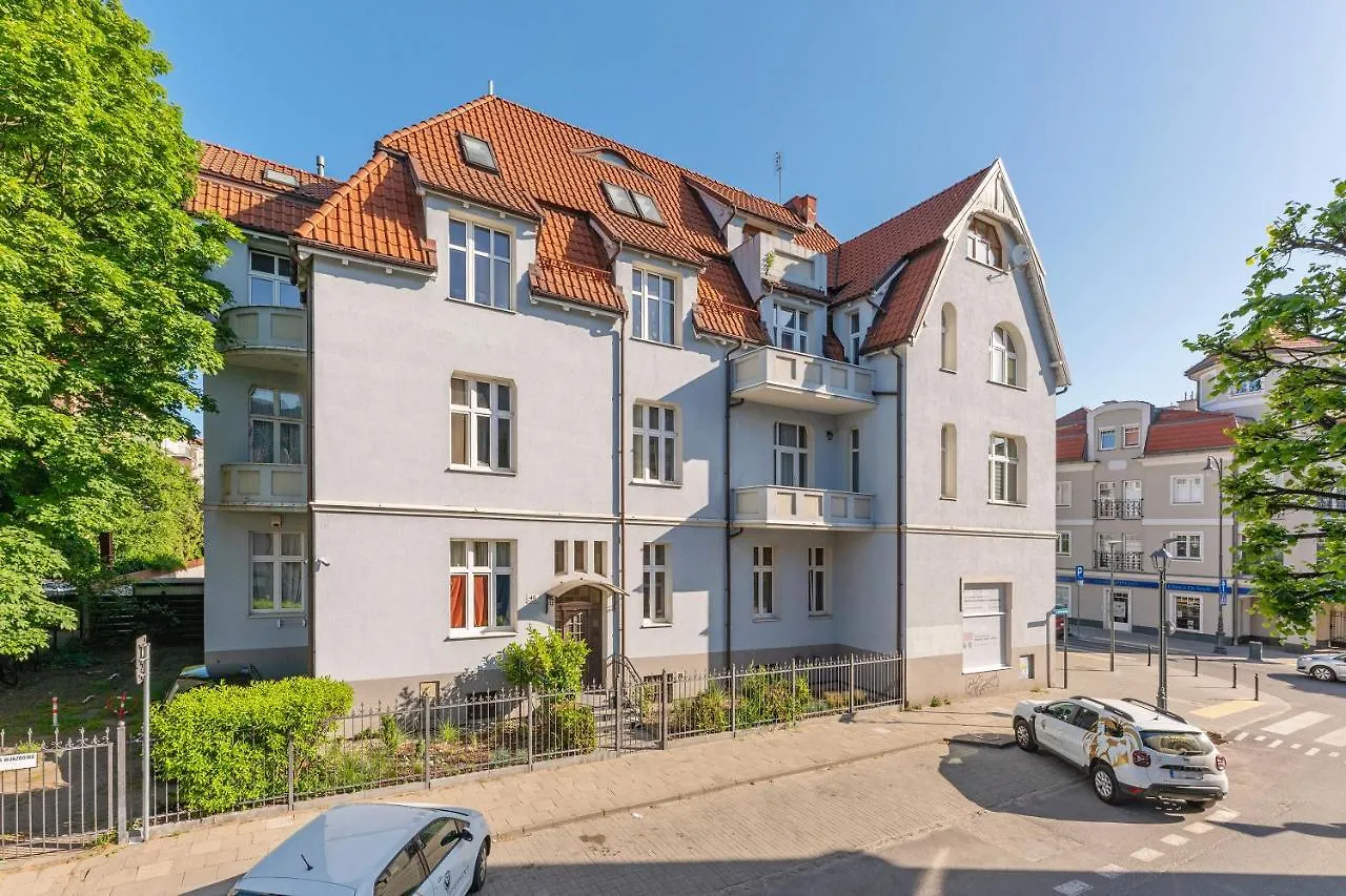 Lion Apartments - Palermo Spacious Family Apartment 3 Min Walk From The Beach Sopot 0*,  Poland