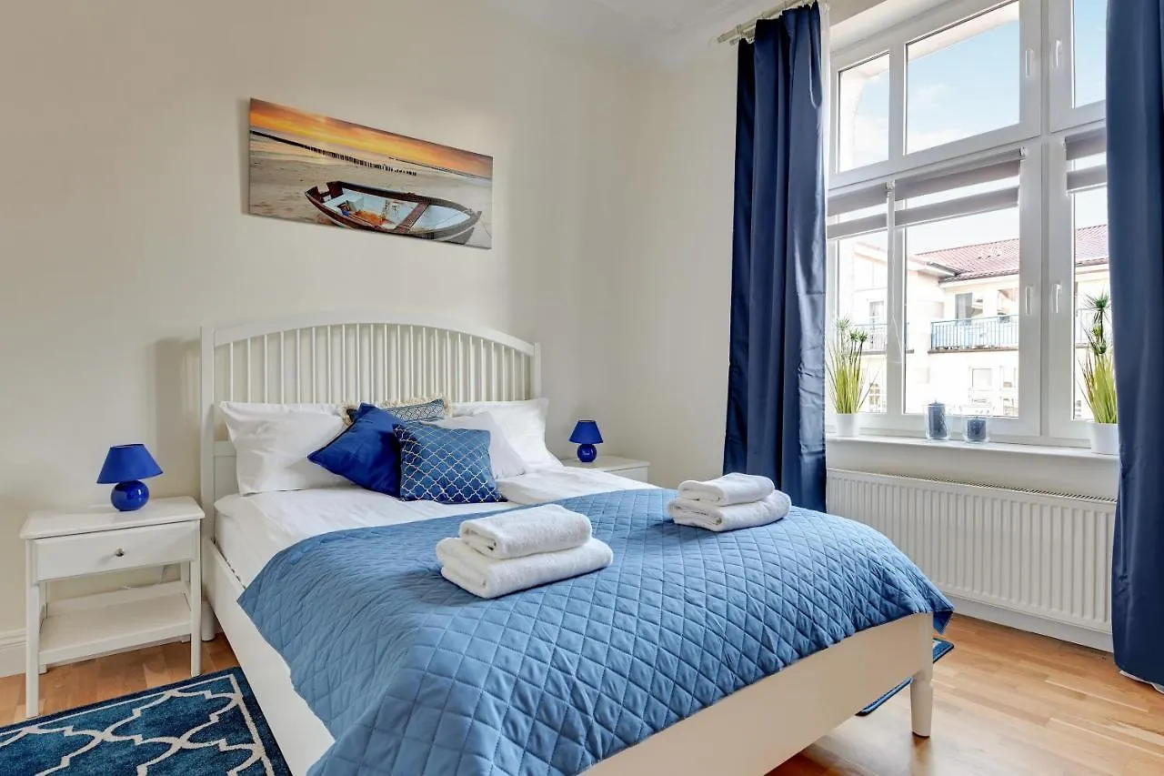 Lion Apartments - Palermo Spacious Family Apartment 3 Min Walk From The Beach Sopot